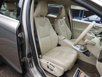 Volvo XC60 2.4 D3 SE Lux Geartronic AWD Euro 5 5dr