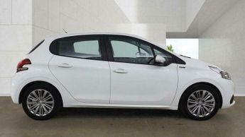 Peugeot 208 1.2 PureTech Signature Euro 6 (s/s) 5dr
