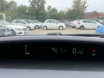 Toyota Prius VVT-I T SPIRIT