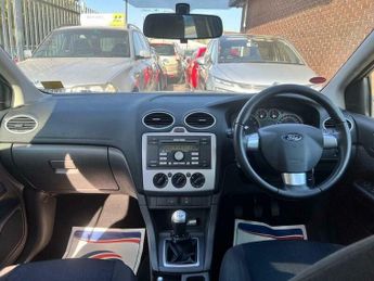 Ford Focus 1.6 Zetec Climate 5dr