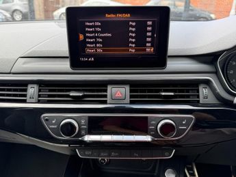 Audi A4 Avant 2.0 TFSI 35 Black Edition Estate 5dr Petrol S Tronic Euro 6 (s/s