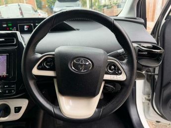 Toyota Prius 1.5 CVT 4dr