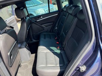 Volkswagen Tiguan R LINE TDI BLUEMOTION TECH 4MOTION DSG-AUTO, SERVICE HISTORY, ON