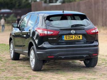 Nissan Qashqai 1.2 DIG-T Acenta 2WD Euro 5 (s/s) 5dr