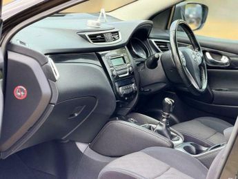 Nissan Qashqai 1.2 DIG-T Acenta 2WD Euro 5 (s/s) 5dr
