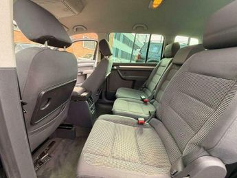 Volkswagen Touran 2.0 TDI Sport DSG 5dr (7 Seats)