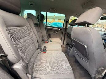 Volkswagen Touran 2.0 TDI Sport DSG 5dr (7 Seats)