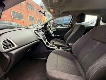 Vauxhall Astra 1.6 16v SRi Euro 5 5dr