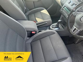 Volkswagen Touran 1.6 TDI BlueMotion Tech SE MPV 5dr Diesel DSG Euro 5 (s/s) (105 