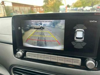 Hyundai KONA 64kWh Premium SE Auto 5dr (7kW Charger)
