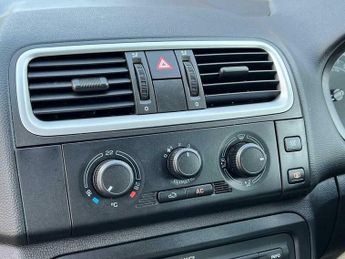 Skoda Roomster 1.6 16V Scout Tiptronic 5dr