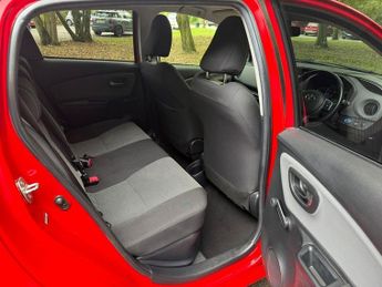 Toyota Yaris VVT-I ICON M-DRIVE S