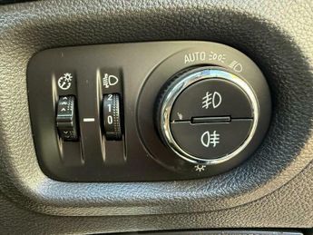 Vauxhall Astra 1.4i Turbo Elite Nav Auto Euro 6 (s/s) 5dr