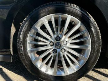 Vauxhall Astra 1.4i Turbo Elite Nav Auto Euro 6 (s/s) 5dr