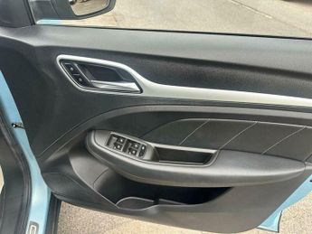 MG ZS 44.5kWh Exclusive Auto 5dr