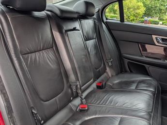 Jaguar XF V6 LUXURY