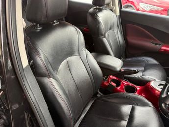Nissan Juke 1.6 DIG-T Tekna CVT 4WD Euro 5 5dr 190BHP