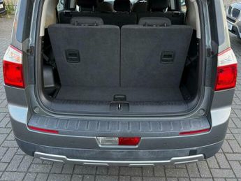 Chevrolet Orlando 2.0 VCDi LT MPV 5dr Diesel Auto Euro 5 (163 ps)
