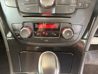 Vauxhall Insignia 2.0 CDTi SRi Auto Euro 5 5dr