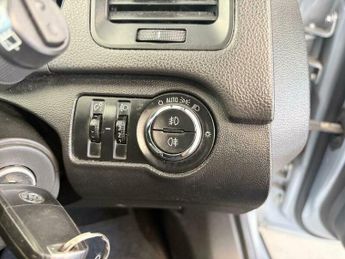 Vauxhall Insignia 2.0 CDTi SRi Auto Euro 5 5dr