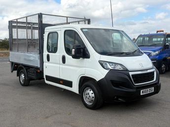 Peugeot Boxer PEUGEOT BOXER CREW CAB TIPPER WITH TAIL LIFT AND AIRCON.