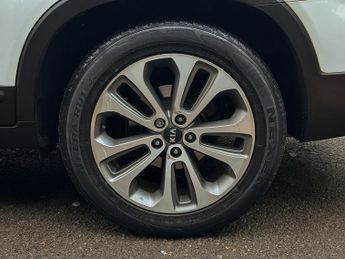 Kia Sorento 2.2 CRDi KX-4 Auto AWD (7 Seat) 194 Bhp | Full History (9 Servic