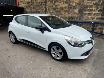 Renault Clio 1.2 16V Dynamique MediaNav Euro 5 5dr