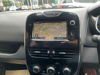 Renault Clio 1.2 16V Dynamique MediaNav Euro 5 5dr