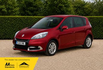 Renault Scenic DYNAMIQUE TOMTOM DCI EDC