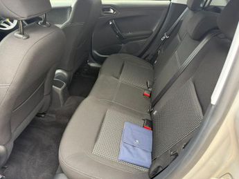 Peugeot 208 S/S ALLURE