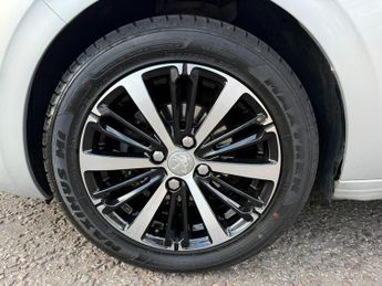 Peugeot 208 S/S ALLURE