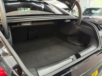 Mercedes CLA CLA 200 AMG LINE PREMIUM PLUS [2X MERCEDES SERVICES & HUGE SPEC]