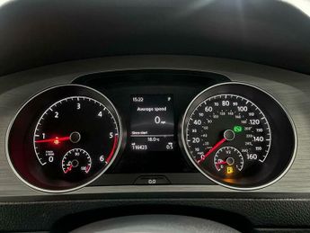 Volkswagen Golf SE TDI BLUEMOTION TECHNOLOGY DSG