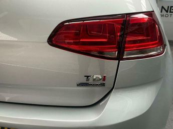 Volkswagen Golf SE TDI BLUEMOTION TECHNOLOGY DSG