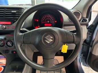 Suzuki Alto 1.0 12V Play Hatchback 5dr Petrol Manual Euro 5 (68 ps)