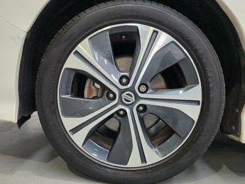 Nissan Leaf 40kWh Tekna Auto 5dr