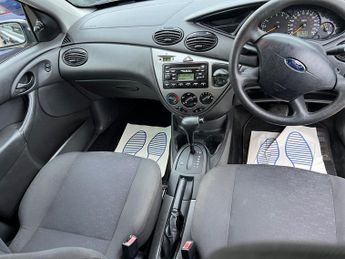 Ford Focus LX