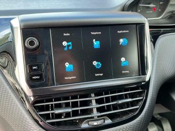 Peugeot 208 1.2 PureTech Black Edition Euro 6 3dr