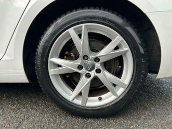 Audi A4 Avant 2.0 TDI ultra Sport S Tronic Euro 6 (s/s) 5dr