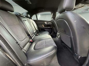 Jaguar XF 2.2d R-Sport Auto Euro 5 (s/s) 4dr