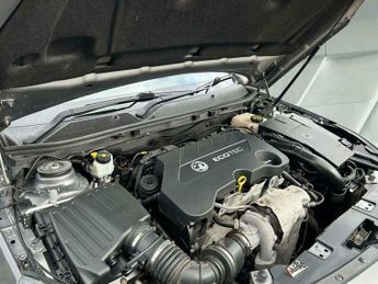 Vauxhall Insignia 2.0 CDTi SRi Nav Sports Tourer Auto Euro 6 5dr