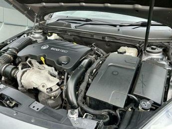 Vauxhall Insignia 2.0 CDTi SRi Nav Sports Tourer Auto Euro 6 5dr