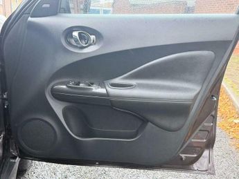 Nissan Juke 1.6 Tekna XTRON Euro 5 5dr