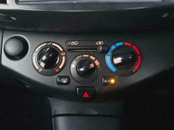 Nissan Micra 1.2 16v n-tec 5dr