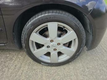 Nissan Micra 1.2 16v n-tec 5dr