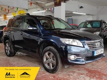 Toyota RAV4 2.2 D-4D XT-R SUV 5dr Diesel Manual 4WD Euro 5 (150 ps)
