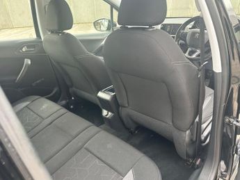 Peugeot 2008 1.2 PureTech Active SUV 5dr Petrol Manual Euro 6 (s/s) (82 ps)