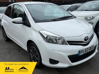 Toyota Yaris VVT-I TR