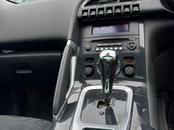 Peugeot 3008 E-HDI ALLURE