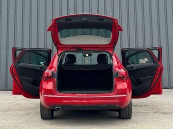 Vauxhall Astra 2.0 CDTi SRi Sports Tourer Auto Euro 5 5dr
